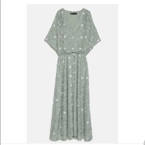 ZARA SS20 TEXTURED WEAVE MIDI DRESS POLKADOT GREEN